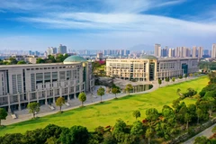 泉州信息工程学院(较高收费)近三年在河南录取分数线(含2021-2023最低分)