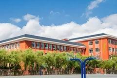 2024黑龙江工业学院录取分数线：最低322分（含各专业录取最低分）