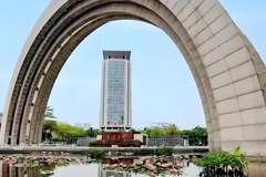 2024华侨大学在浙江录取分数线：最低549分（含各专业录取最低分）