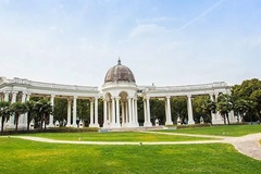 2024上海工商外国语职业学院录取分数线：最低100分（含各专业录取最低分）