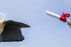 2024南阳医学高等专科学校录取分数线：最低304分（含各专业录取最低分）